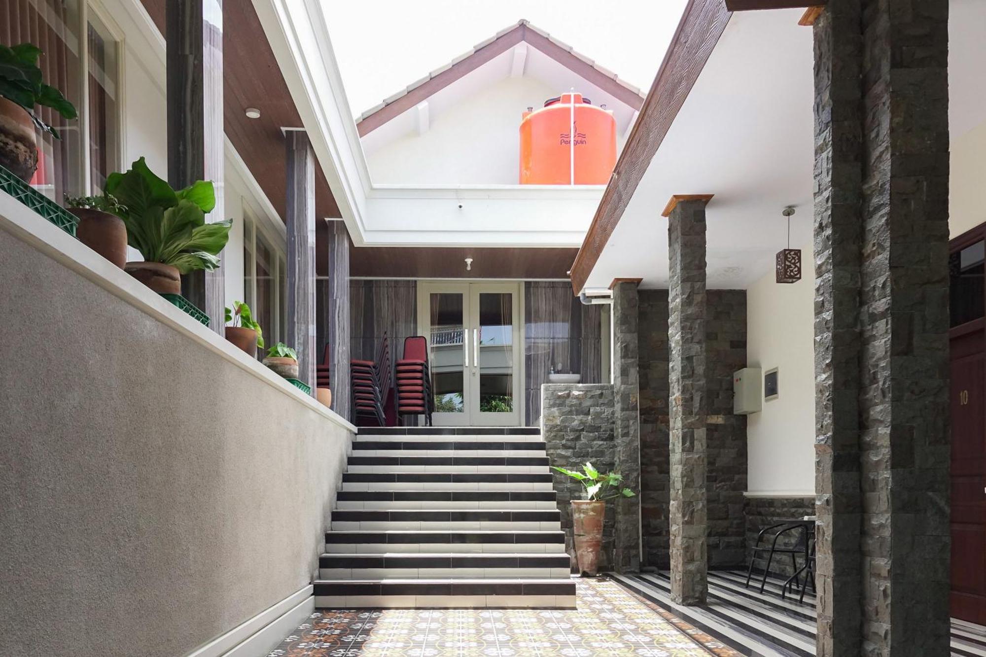Urbanview Alfiya Hotel Lampung Bandar Lampung Ngoại thất bức ảnh