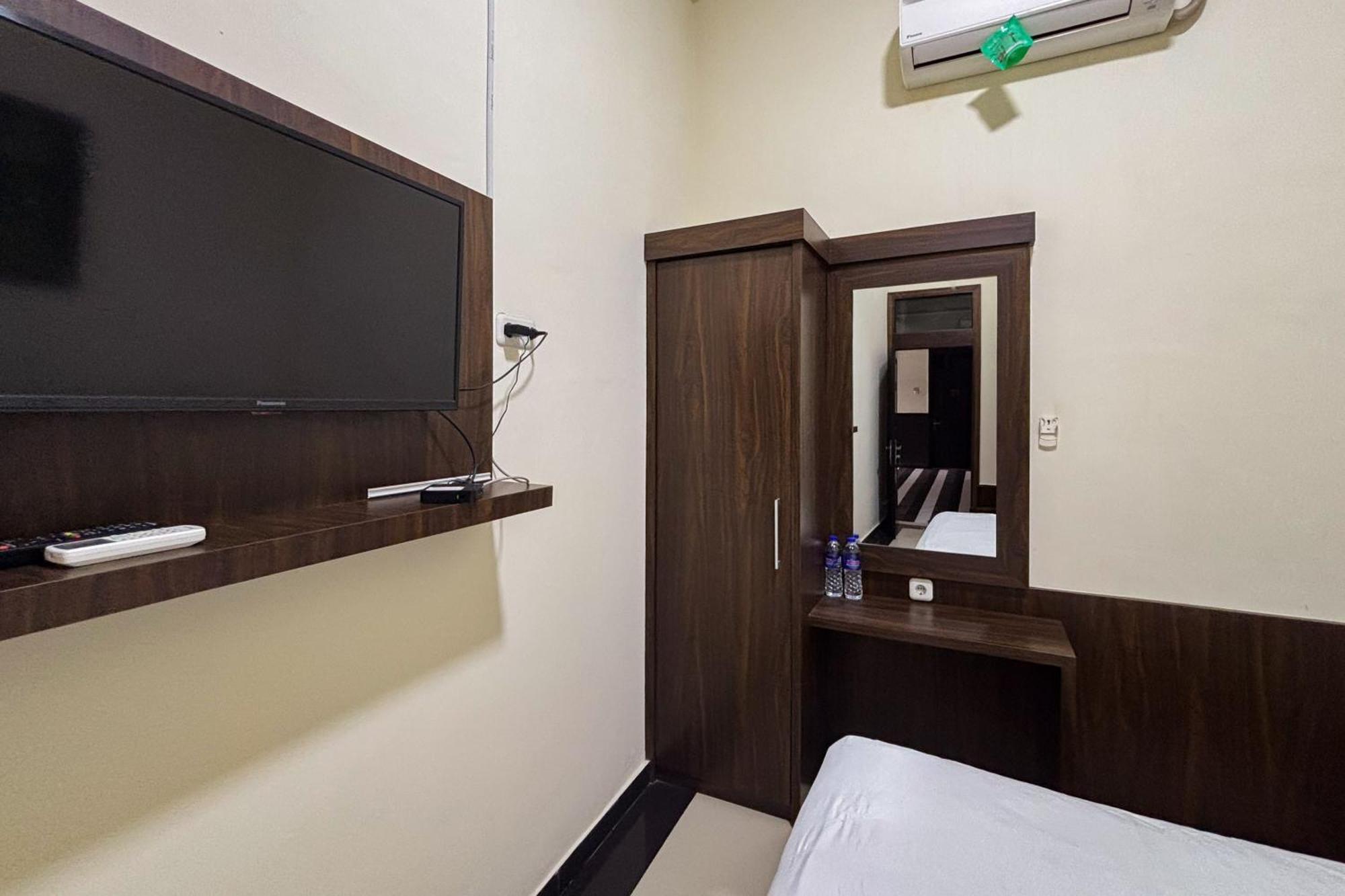 Urbanview Alfiya Hotel Lampung Bandar Lampung Ngoại thất bức ảnh