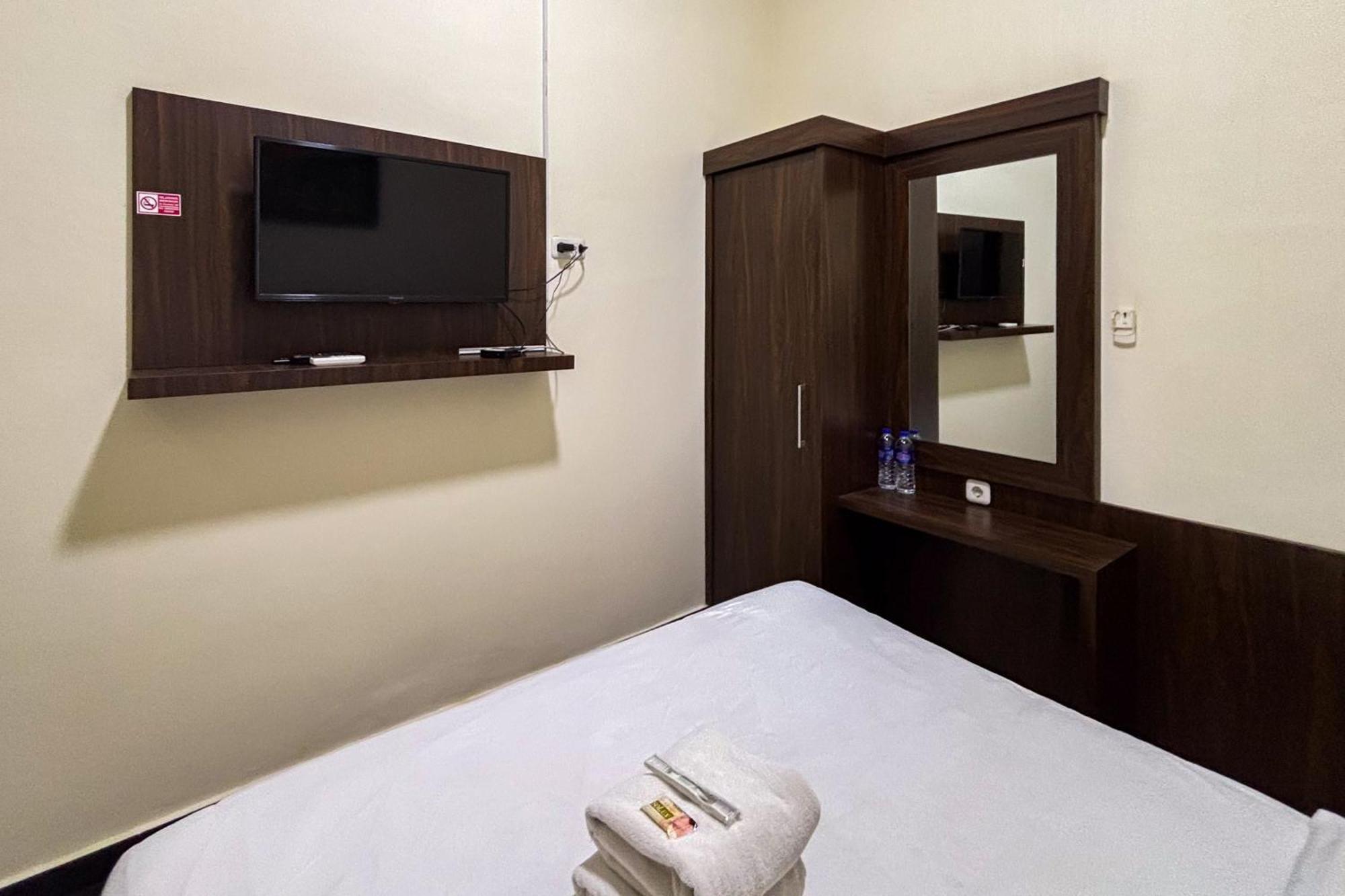 Urbanview Alfiya Hotel Lampung Bandar Lampung Ngoại thất bức ảnh