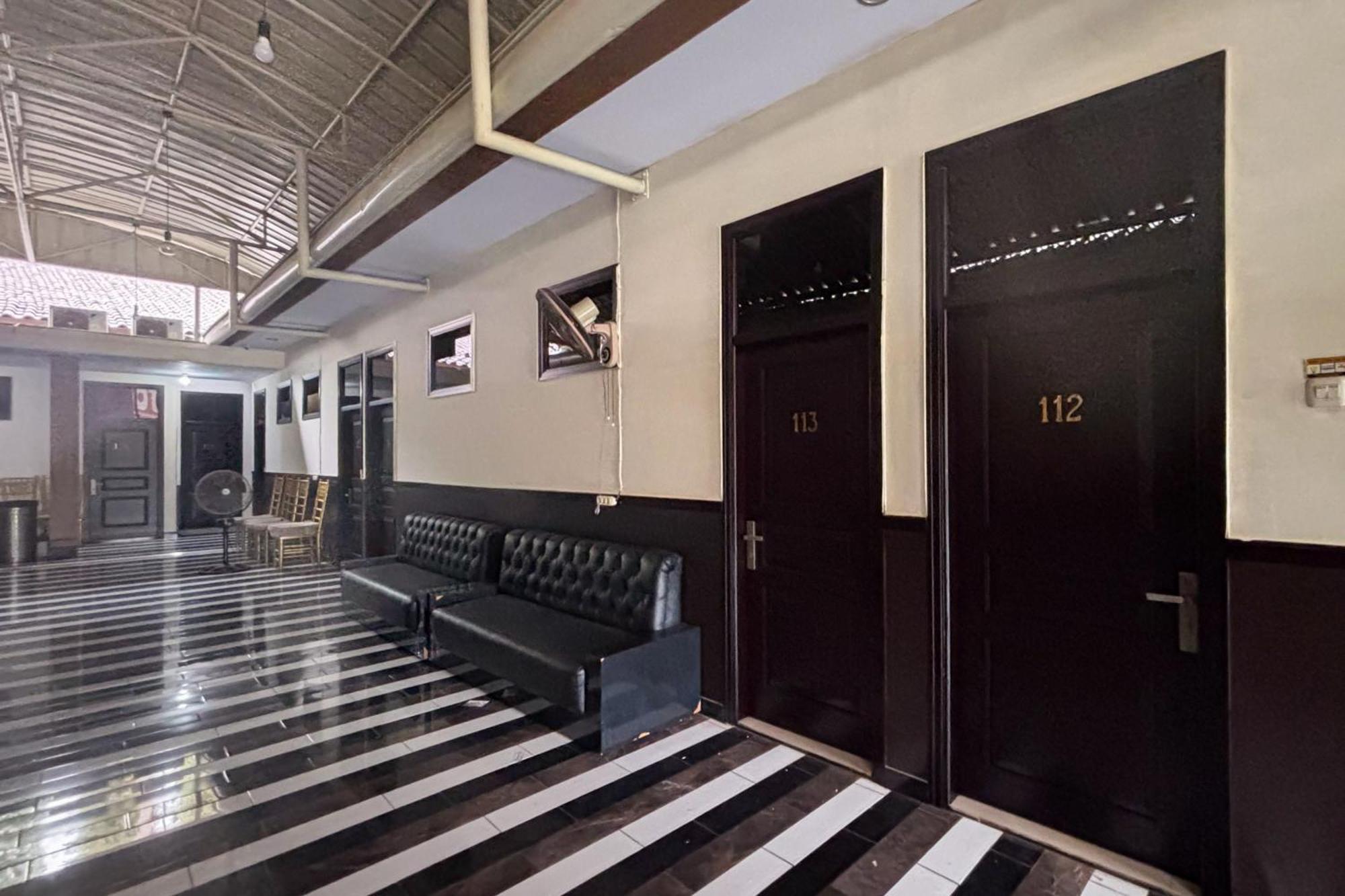 Urbanview Alfiya Hotel Lampung Bandar Lampung Ngoại thất bức ảnh