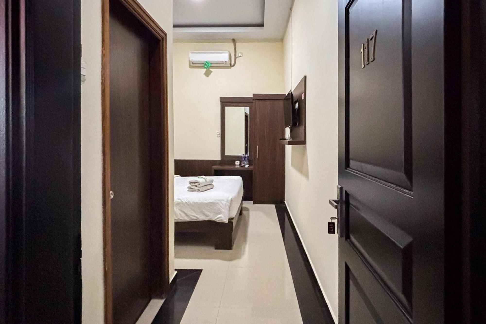 Urbanview Alfiya Hotel Lampung Bandar Lampung Ngoại thất bức ảnh