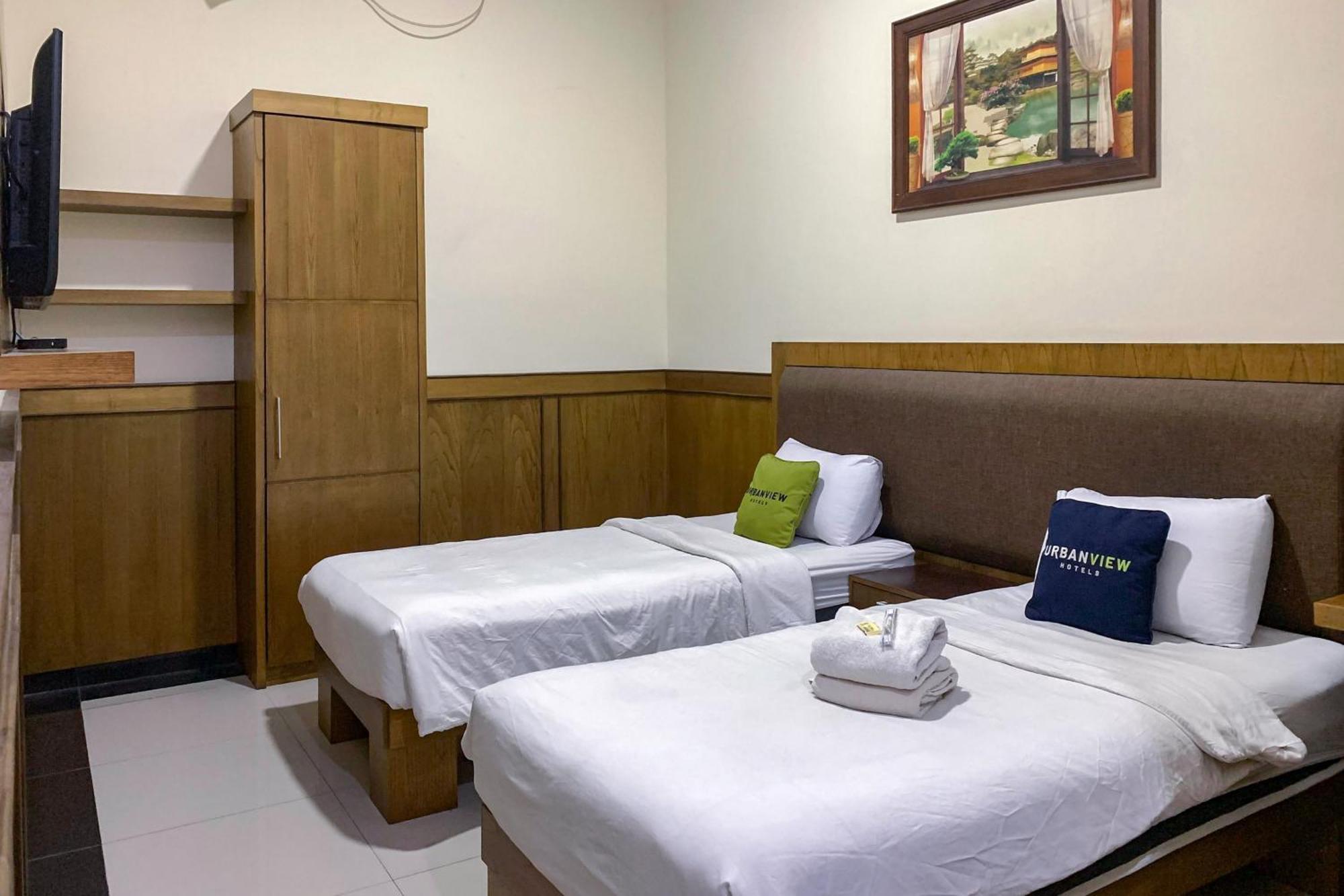 Urbanview Alfiya Hotel Lampung Bandar Lampung Ngoại thất bức ảnh